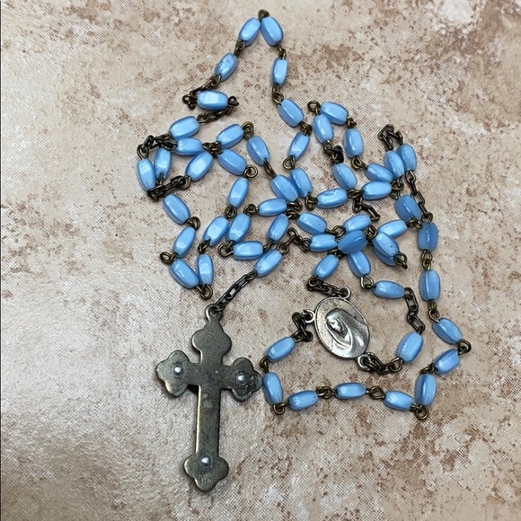 CLOSET CLEAR OUT Vintage rosary - Picture 5 of 5